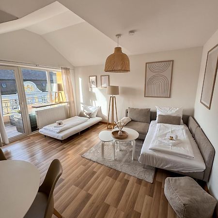 C4S Come4Stay Altoetting - 3-Zi Whg I Zentrale Lage I Parkplatz I Balkon I Wifi I Smarttv I 1 Kingsize, 1 Queensize Bett I Office Arbeitsplatz I Wohnbereich Mit Couch Und Essbereich I Voll Ausgestattete Kueche I Nespresso Екстериор снимка