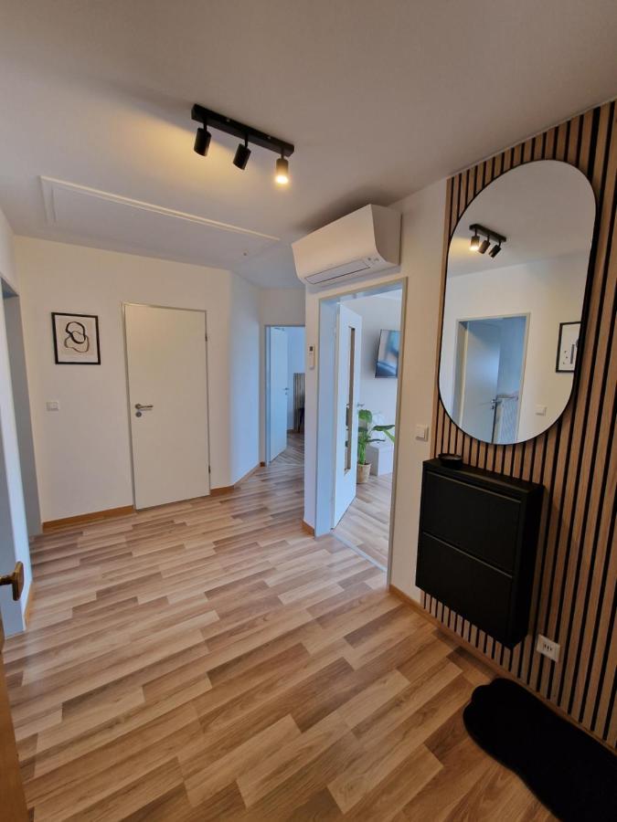 C4S Come4Stay Altoetting - 3-Zi Whg I Zentrale Lage I Parkplatz I Balkon I Wifi I Smarttv I 1 Kingsize, 1 Queensize Bett I Office Arbeitsplatz I Wohnbereich Mit Couch Und Essbereich I Voll Ausgestattete Kueche I Nespresso Екстериор снимка