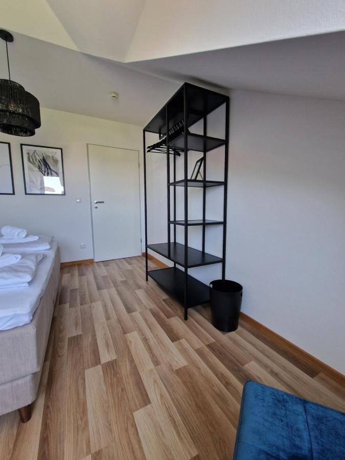 C4S Come4Stay Altoetting - 3-Zi Whg I Zentrale Lage I Parkplatz I Balkon I Wifi I Smarttv I 1 Kingsize, 1 Queensize Bett I Office Arbeitsplatz I Wohnbereich Mit Couch Und Essbereich I Voll Ausgestattete Kueche I Nespresso Екстериор снимка