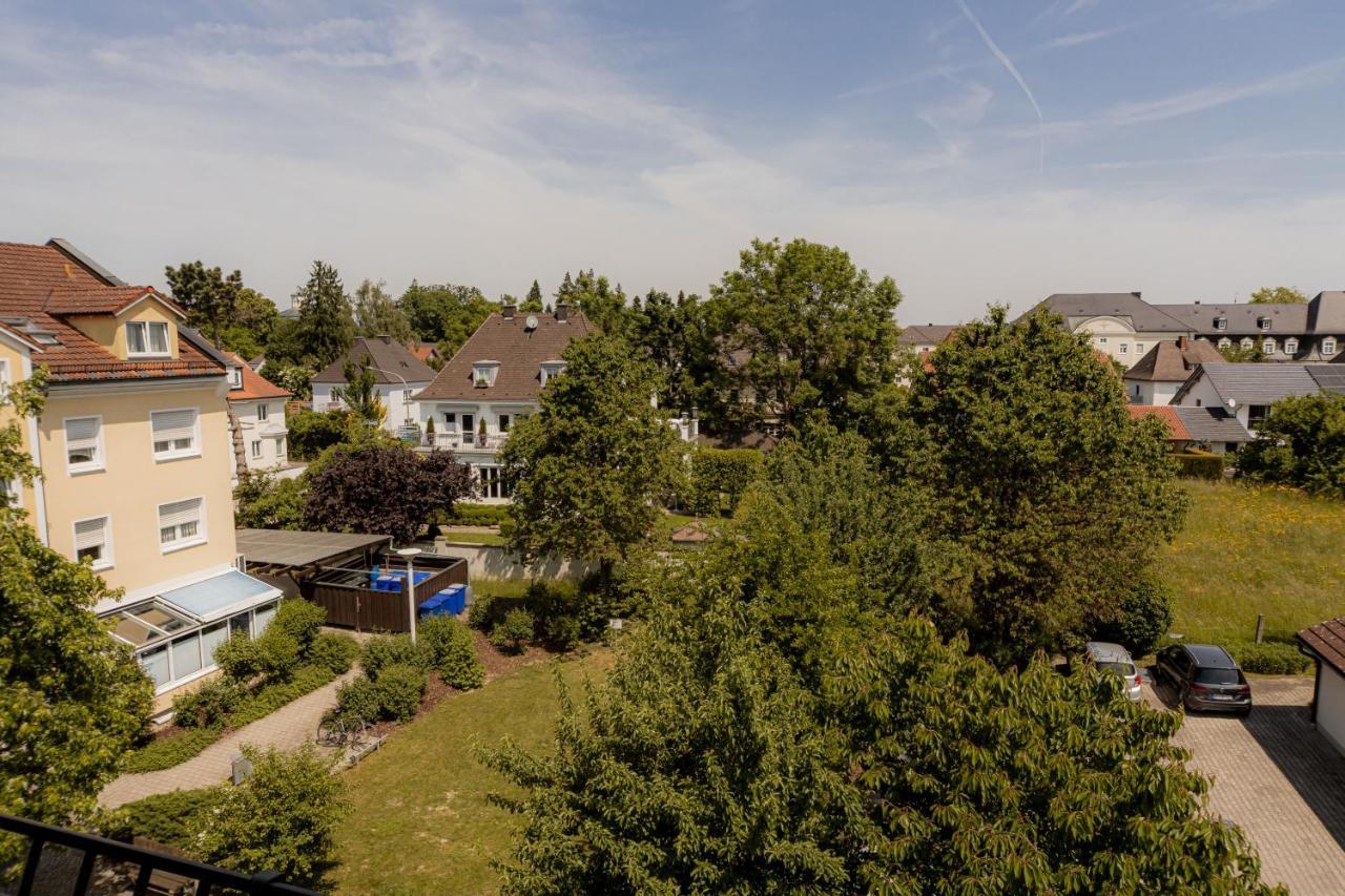 C4S Come4Stay Altoetting - 3-Zi Whg I Zentrale Lage I Parkplatz I Balkon I Wifi I Smarttv I 1 Kingsize, 1 Queensize Bett I Office Arbeitsplatz I Wohnbereich Mit Couch Und Essbereich I Voll Ausgestattete Kueche I Nespresso Екстериор снимка