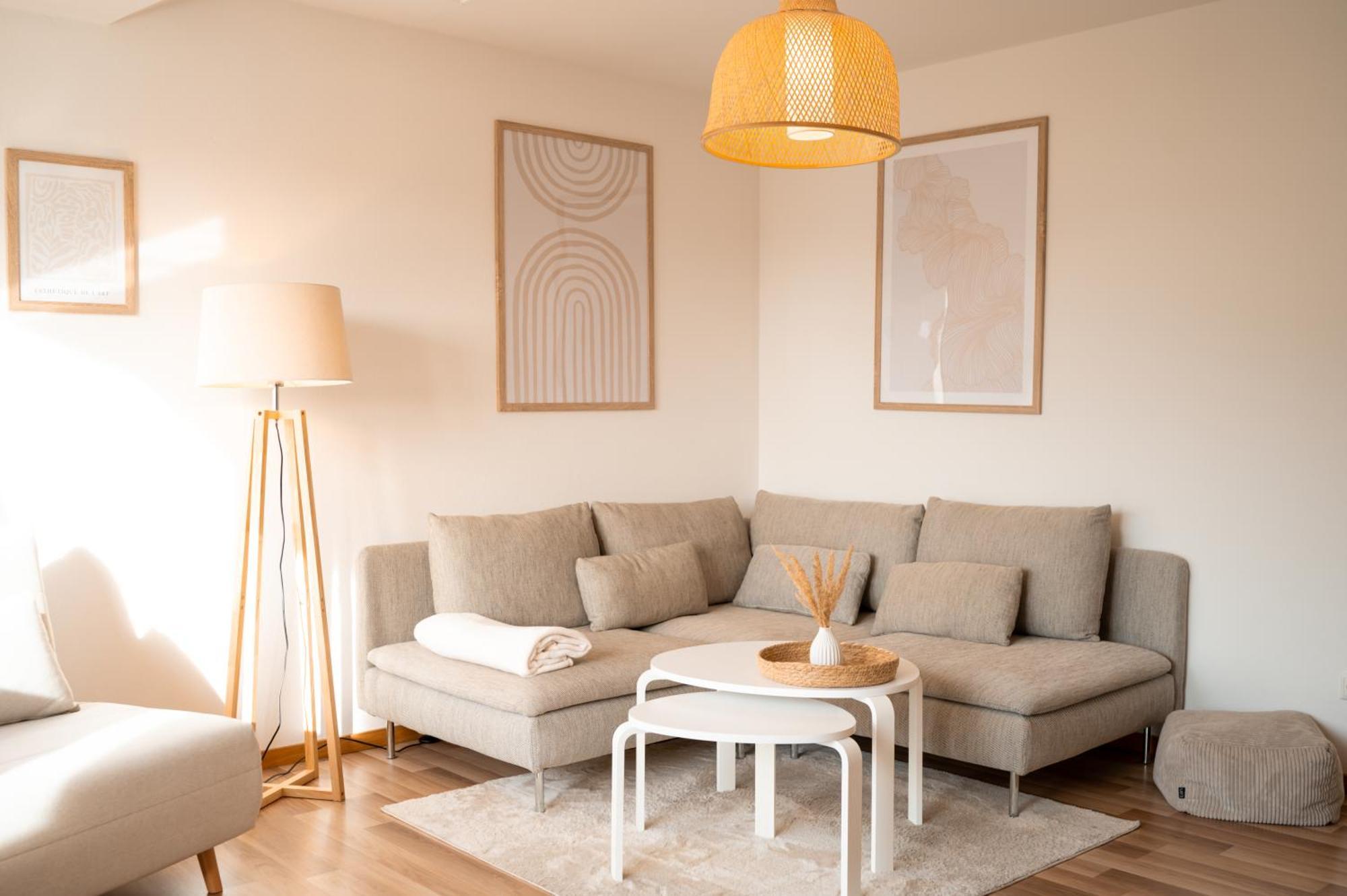 C4S Come4Stay Altoetting - 3-Zi Whg I Zentrale Lage I Parkplatz I Balkon I Wifi I Smarttv I 1 Kingsize, 1 Queensize Bett I Office Arbeitsplatz I Wohnbereich Mit Couch Und Essbereich I Voll Ausgestattete Kueche I Nespresso Екстериор снимка